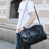 Embark on journeys with comfort and style: the ultimate travel shoulder bag.